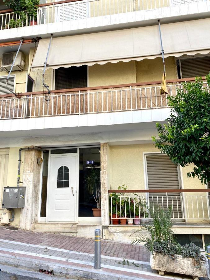 Dafni'S Home Is In 200M To Metro Ag Ioanis Atina Dış mekan fotoğraf