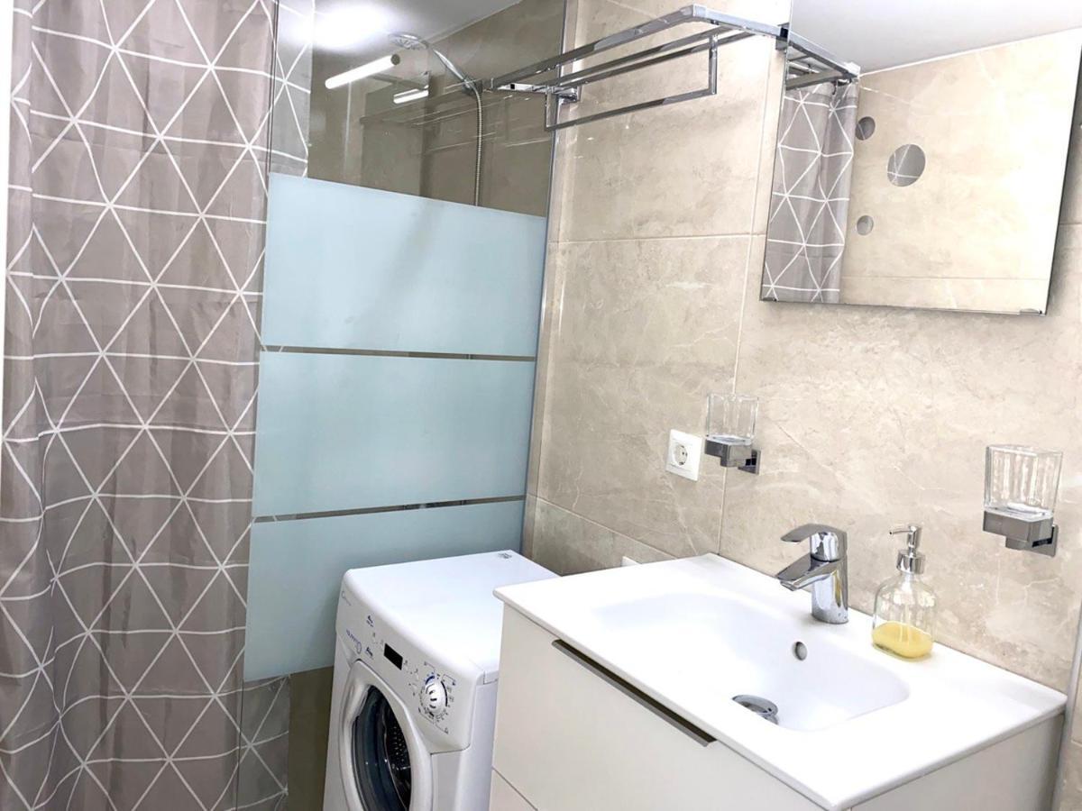 Dafni'S Home Is In 200M To Metro Ag Ioanis Atina Dış mekan fotoğraf