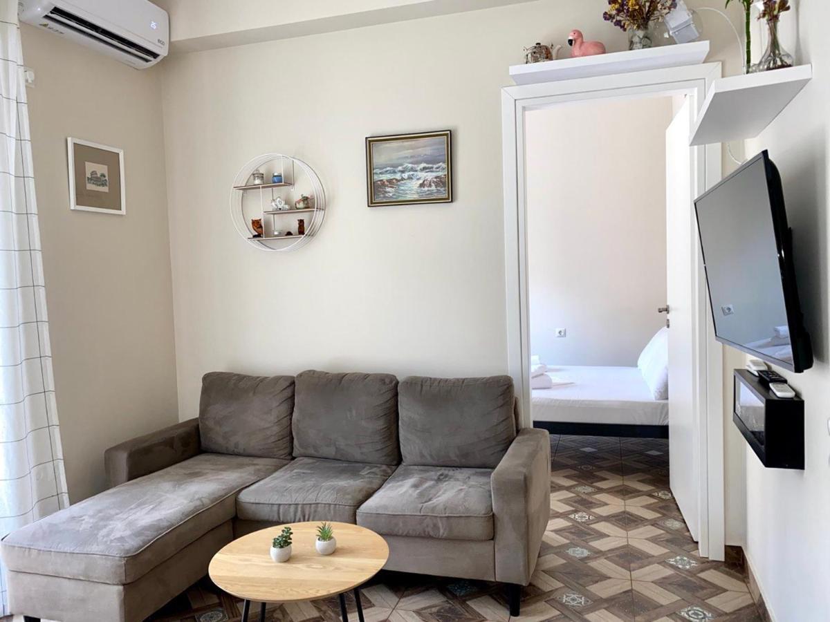 Dafni'S Home Is In 200M To Metro Ag Ioanis Atina Dış mekan fotoğraf